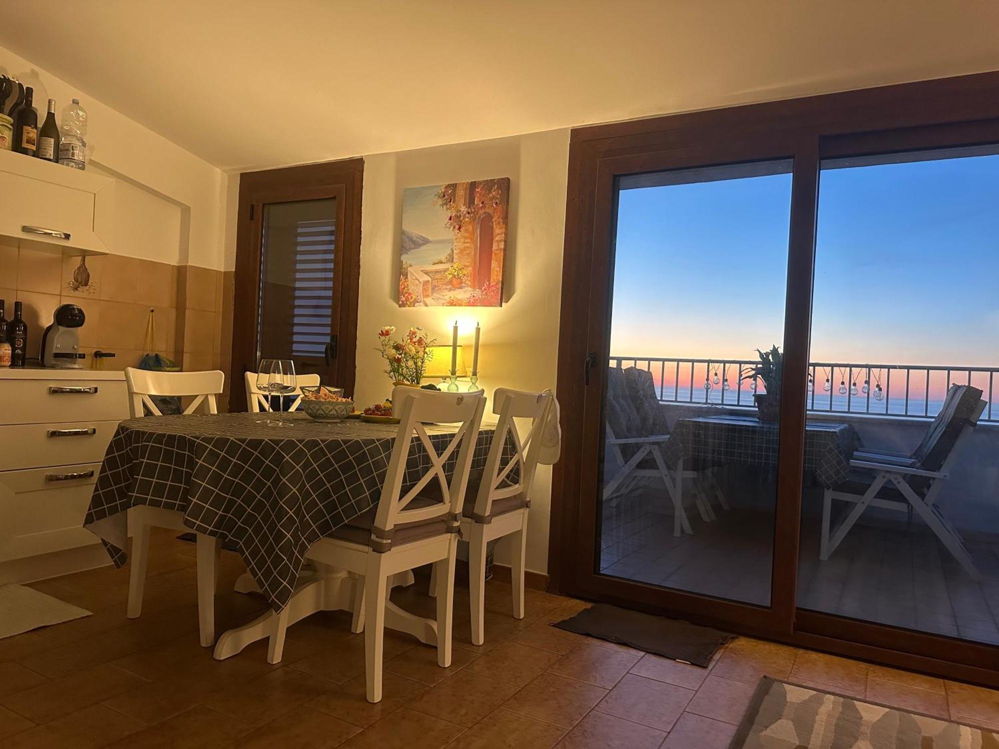Apartment With Sea View Тропеа Екстериор снимка