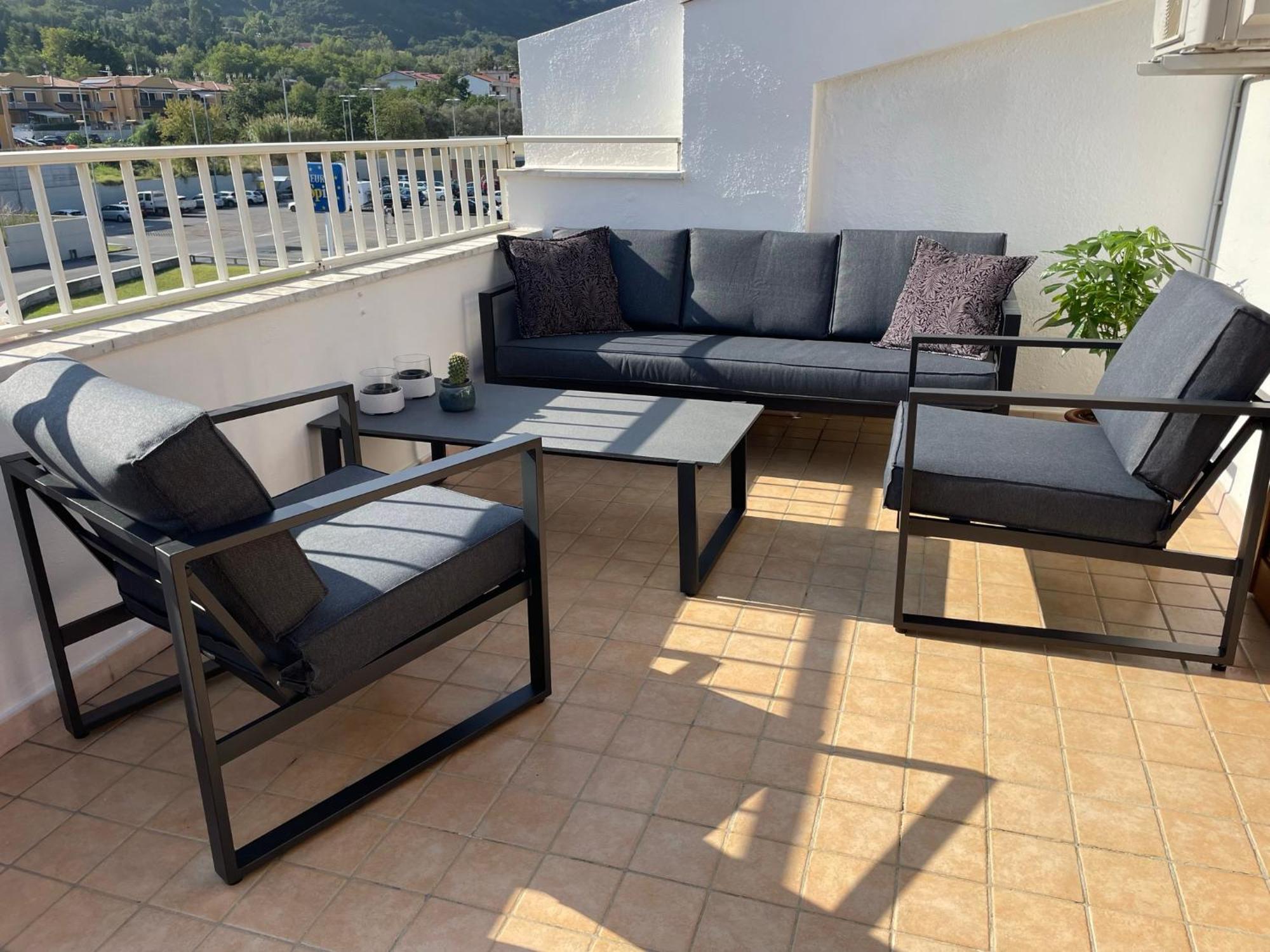 Apartment With Sea View Тропеа Екстериор снимка