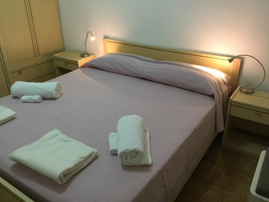 Apartment With Sea View Тропеа Екстериор снимка